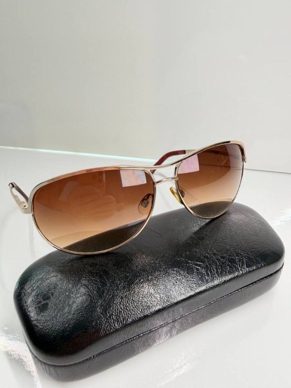 Dockers Aviator Sunglasses – Classic Metal Frame | Good Condition